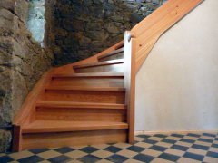 Viertelgewendelte Treppe